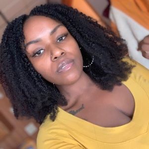 Meet your Posher, Miranda